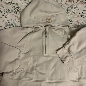 Lululemon Cream Scuba